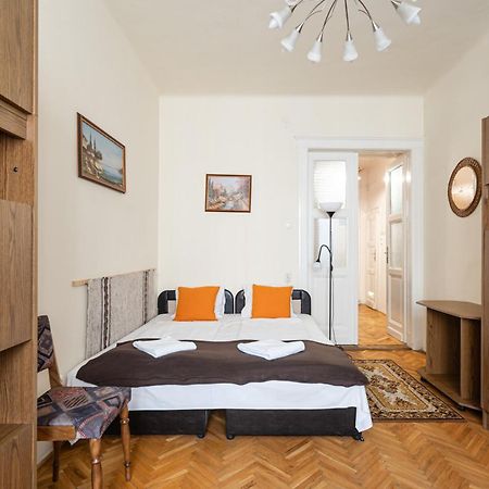 Bpr W21 Retro Home With Balcony Budapest Luaran gambar