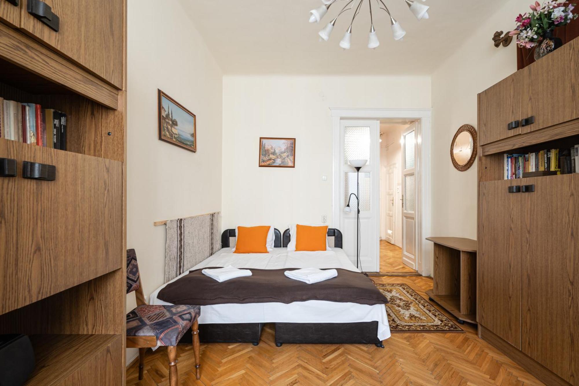 Bpr W21 Retro Home With Balcony Budapest Luaran gambar