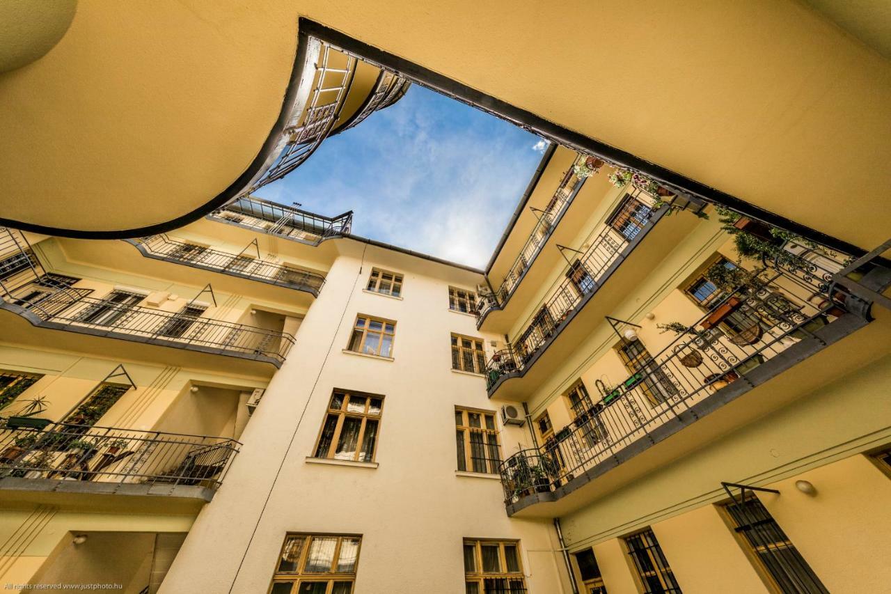 Bpr W21 Retro Home With Balcony Budapest Luaran gambar