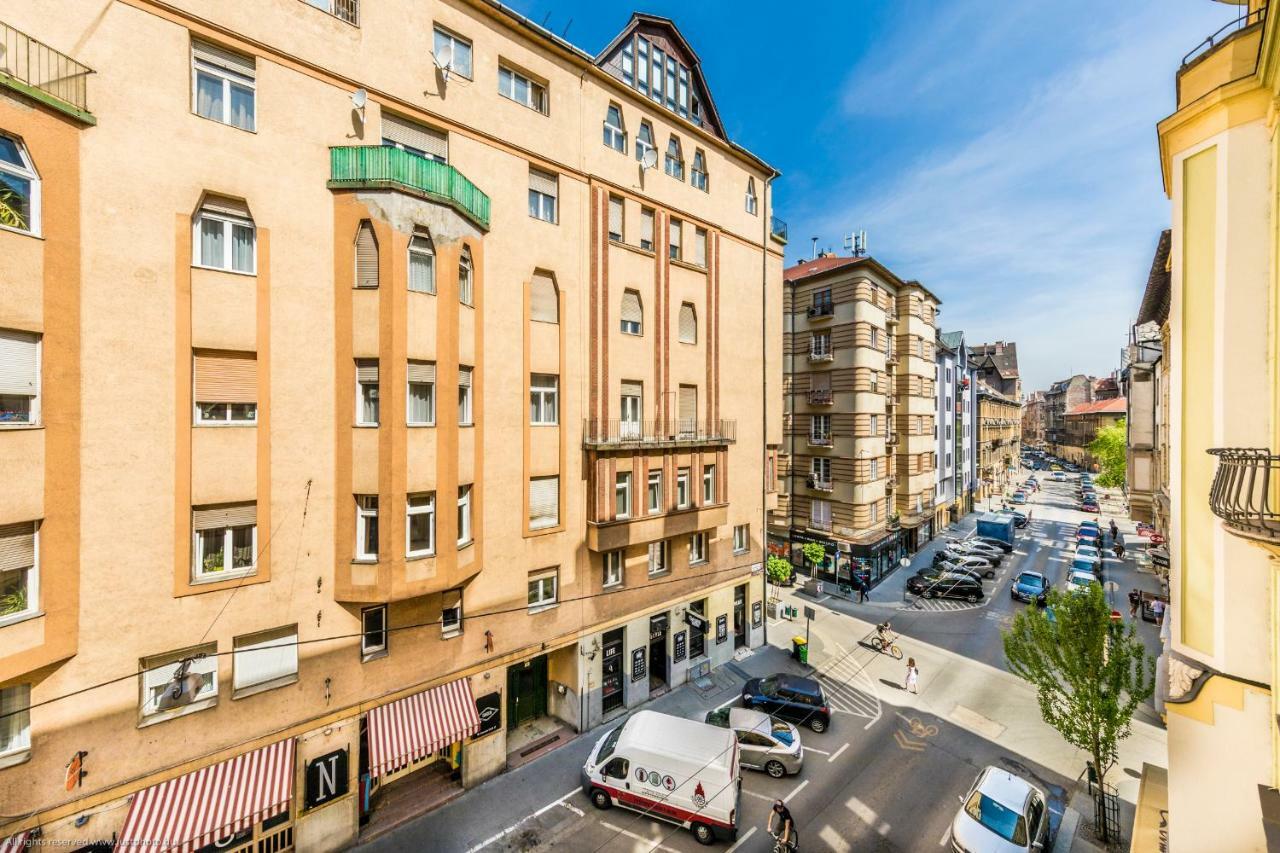 Bpr W21 Retro Home With Balcony Budapest Luaran gambar