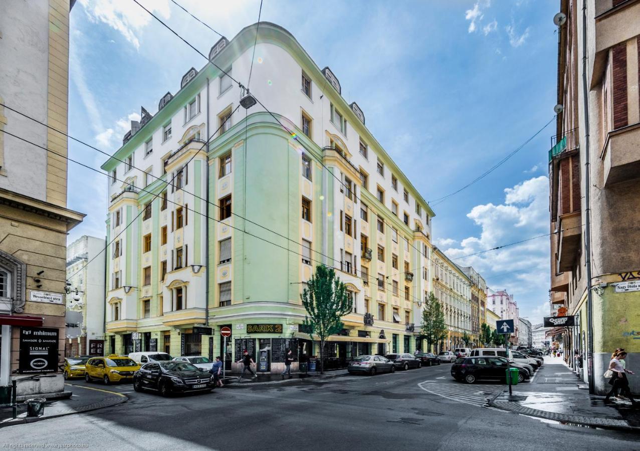 Bpr W21 Retro Home With Balcony Budapest Luaran gambar